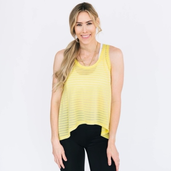 Zyia Active Lemon Nimbus Split Back Tank Top Women’s Size M Lightweight Workout - Picture 1 of 10